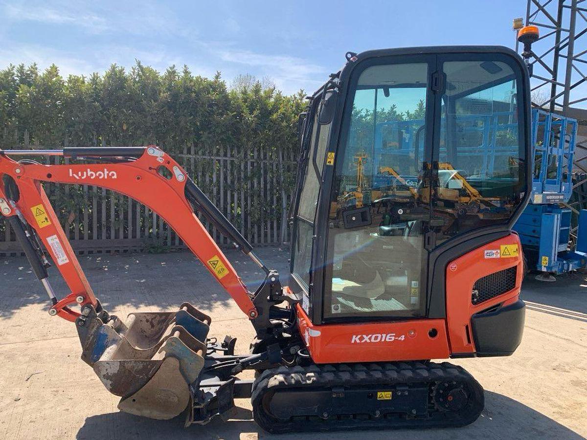 Used 2023 KUBOTA KX016-4