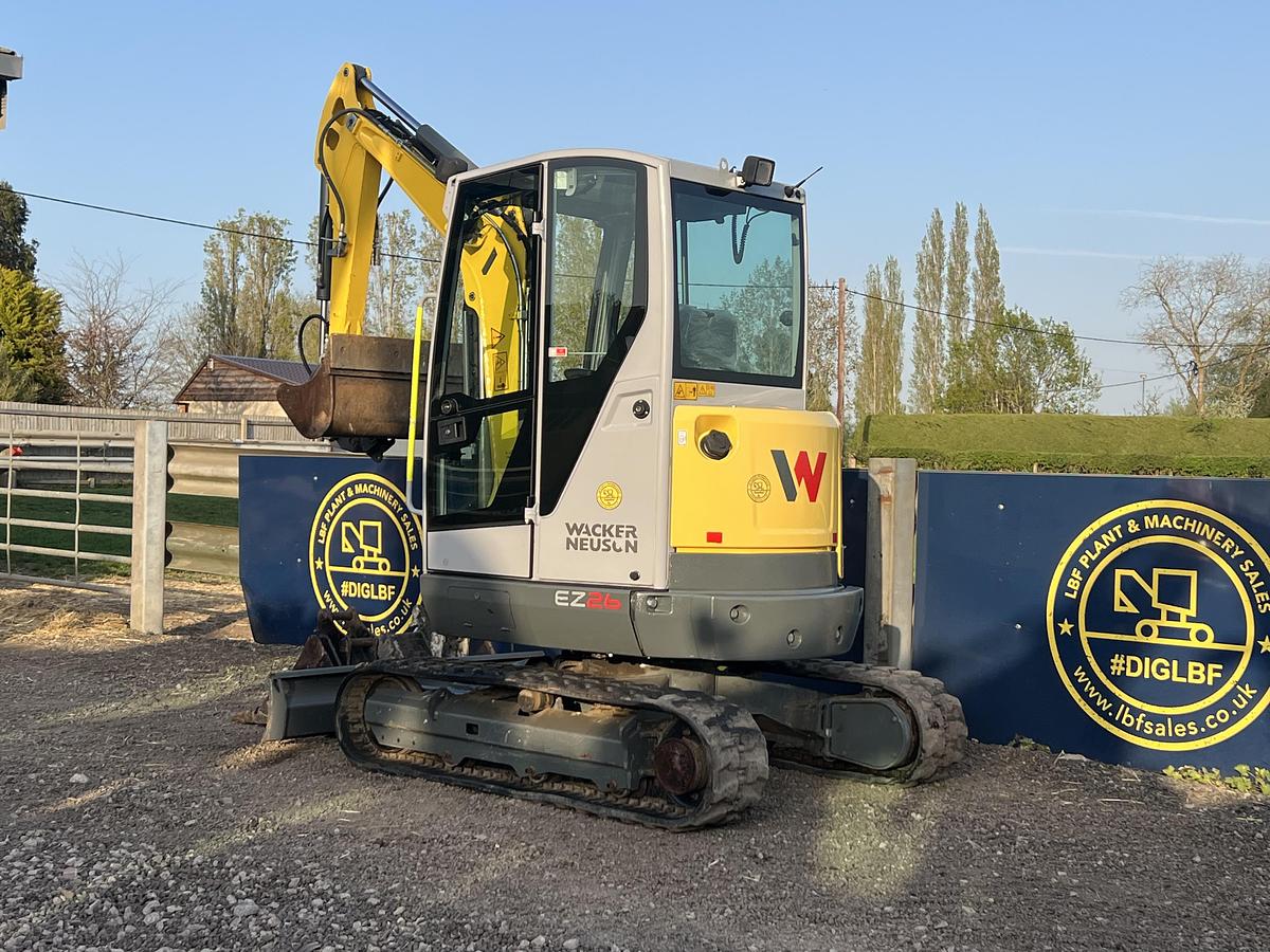 Used 2020 WACKER NEUSON EZ26