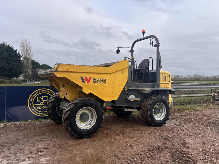 Used 2015 WACKER NEUSON DW60