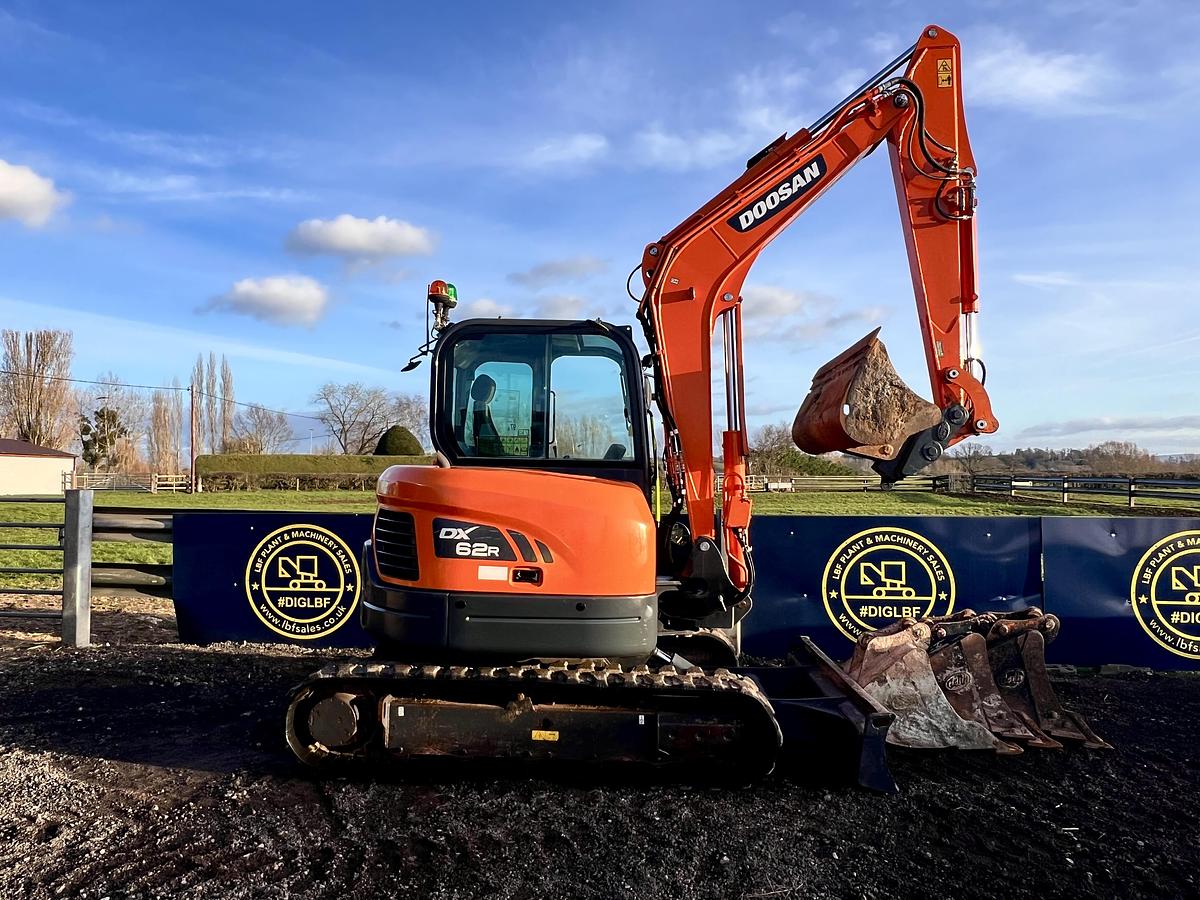 Used 2022 DOOSAN DX62R-3