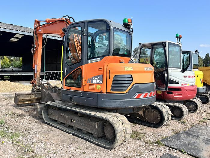 Used 2015 DOOSAN DX85R