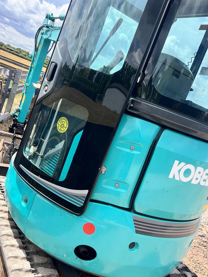 Used 2016 KOBELCO SK28SR-6E