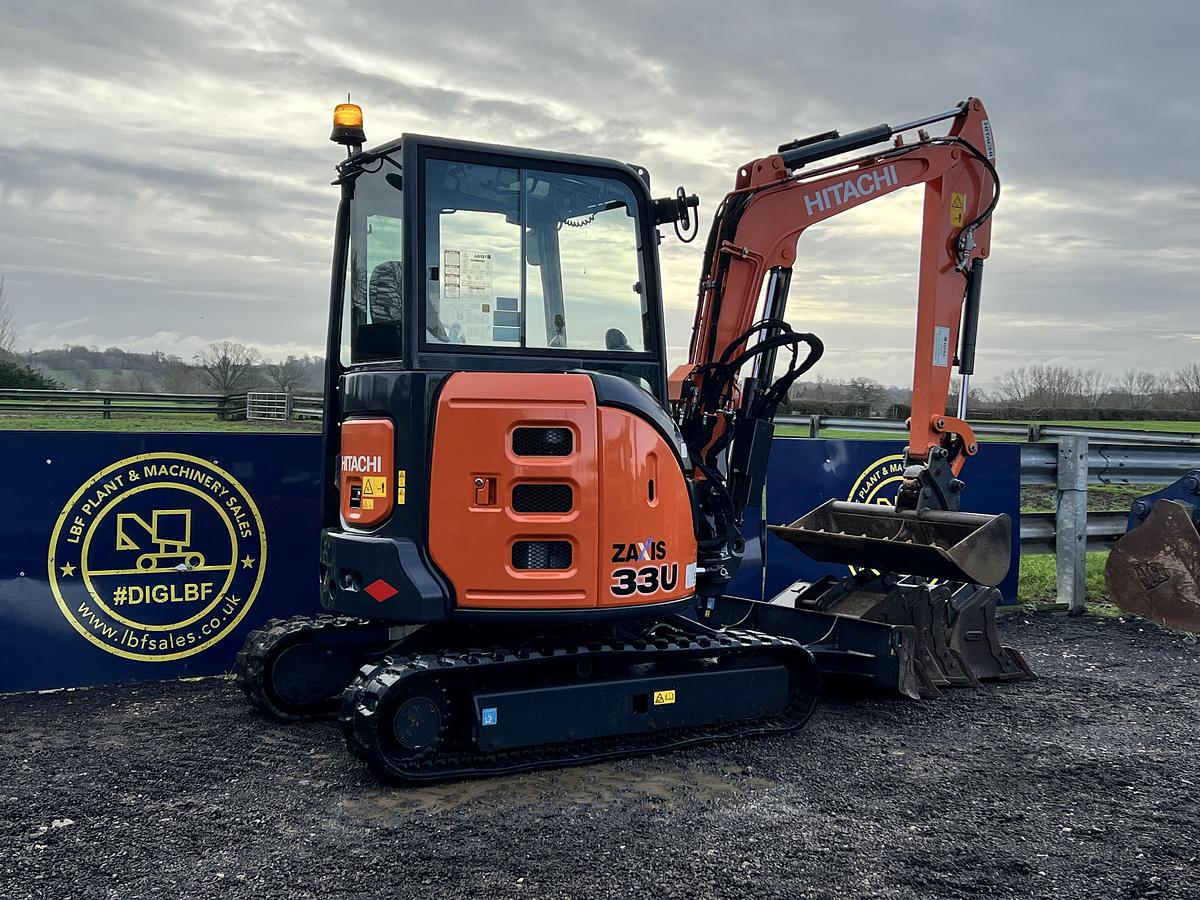 Used 2017 HITACHI ZX33U