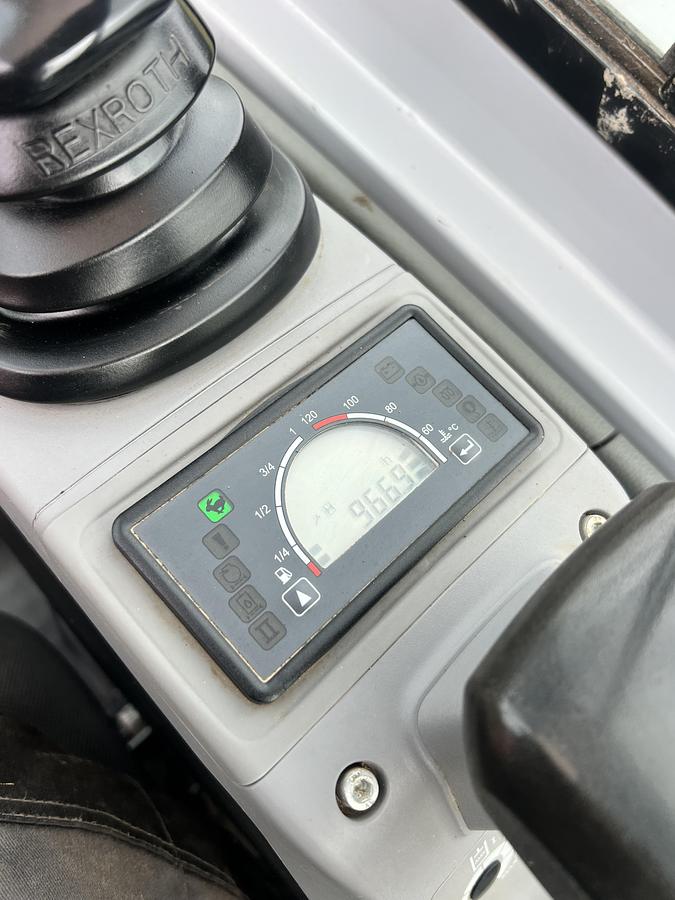 Used 2022 WACKER NEUSON EZ26