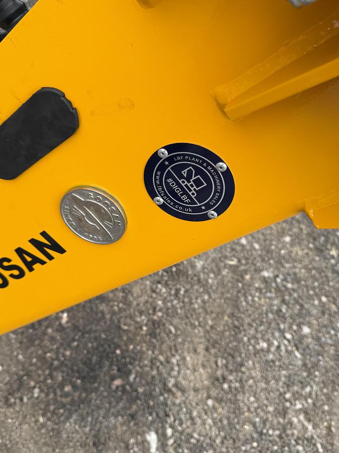 2026 SOOSAN SB30 2.5 - 5T BREAKER