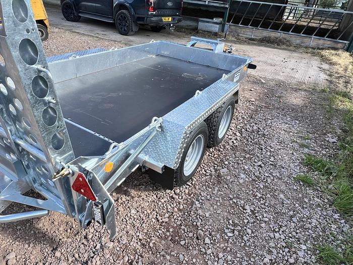 Used 2024 IFOR WILLIAMS GH1054BT