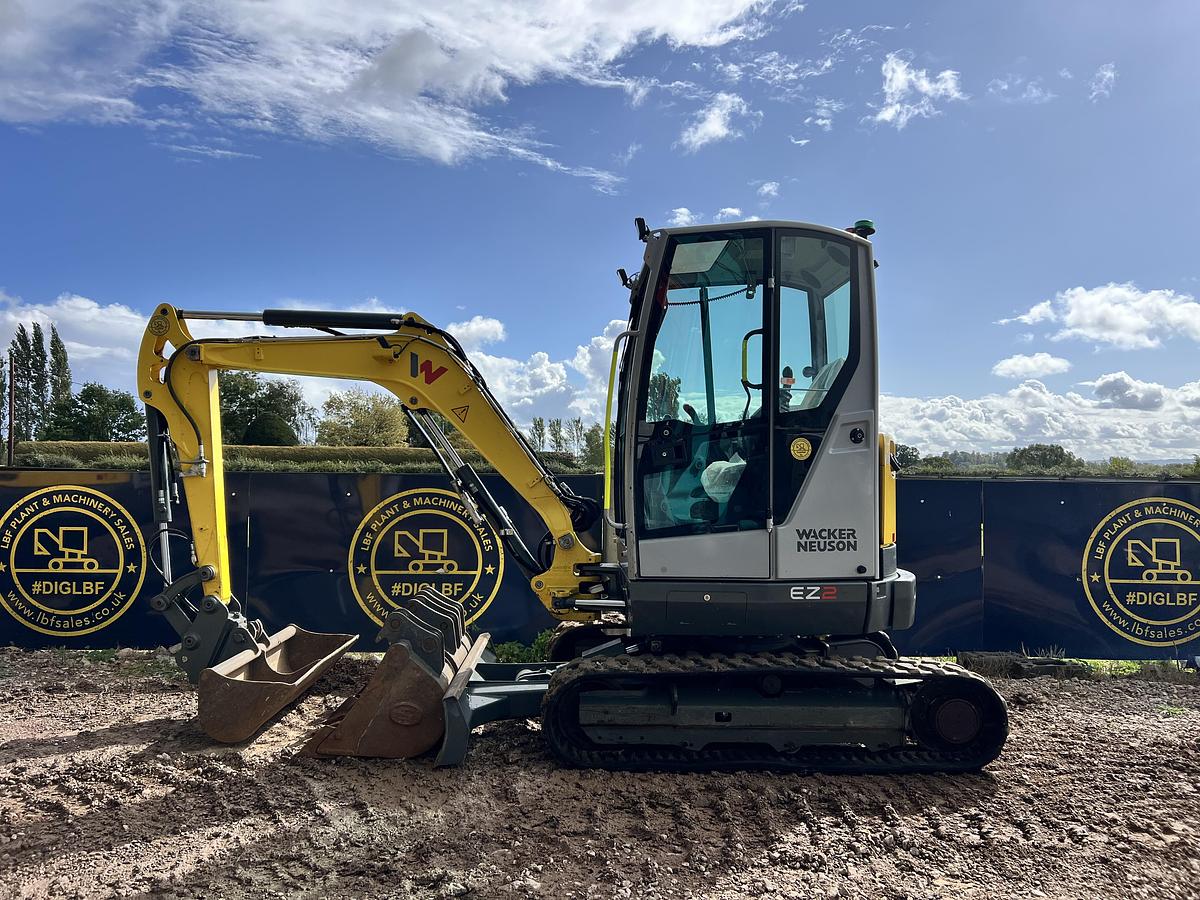 Used 2022 WACKER NEUSON EZ26