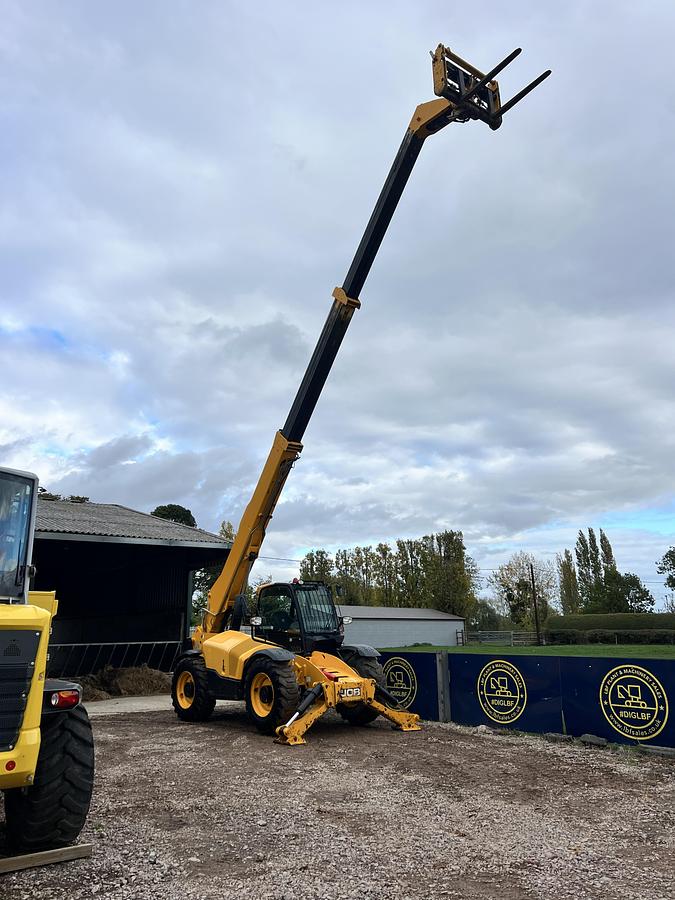 Used 2021 JCB 540-140