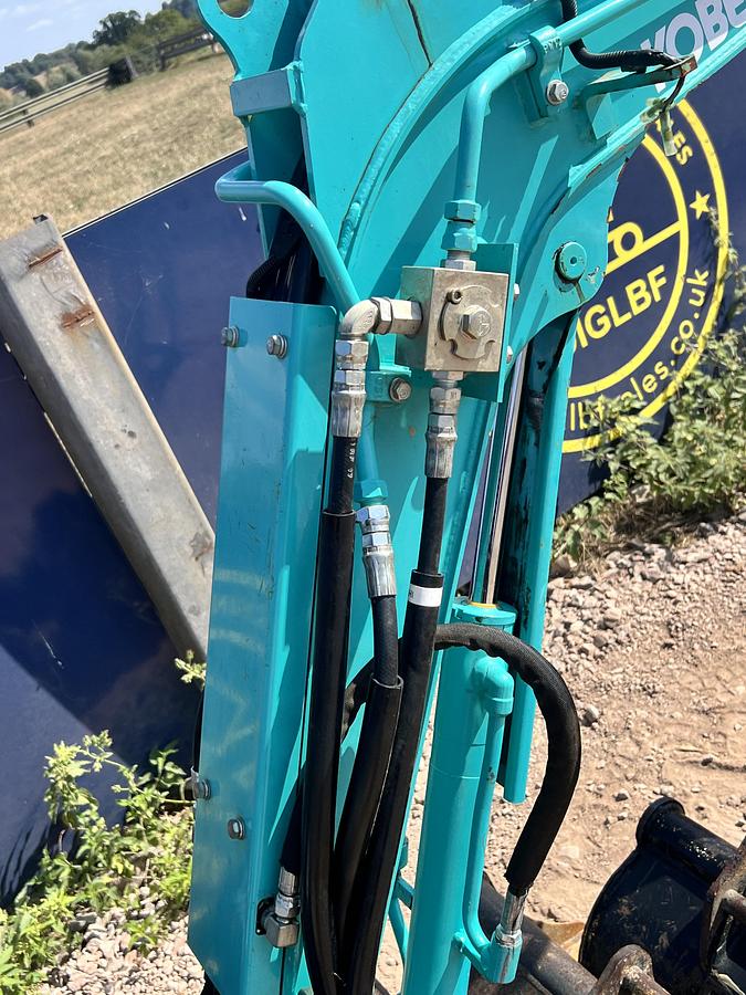 Used 2021 KOBELCO SK10SR-2