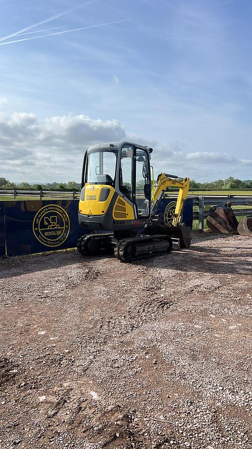 Used 2013 WACKER NEUSON ET24VDS