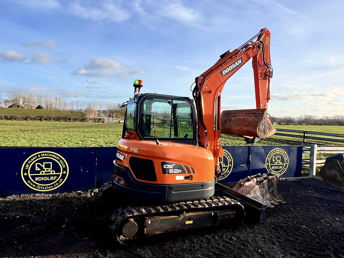 Used 2022 DOOSAN DX62R-3