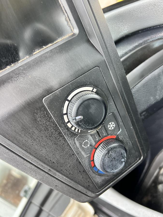 Used 2022 WACKER NEUSON EZ80