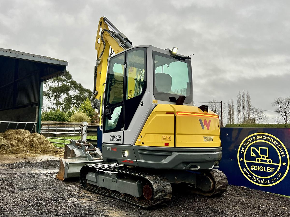 Used 2022 WACKER NEUSON ET42 VDS