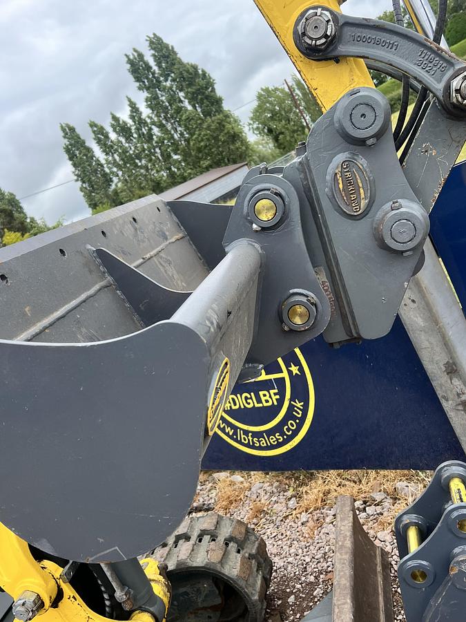 Used 2022 WACKER NEUSON EZ26