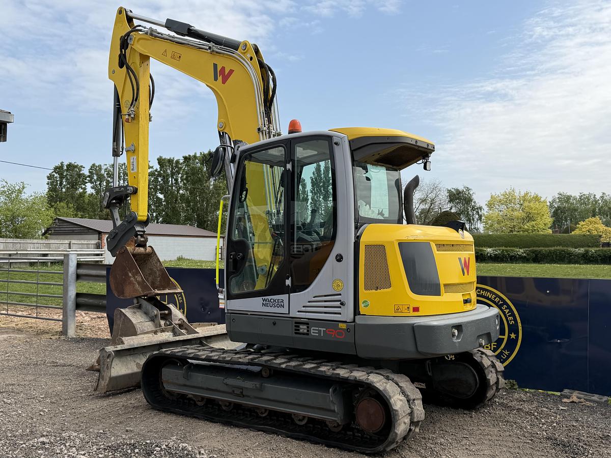 Used 2022 WACKER NEUSON ET90