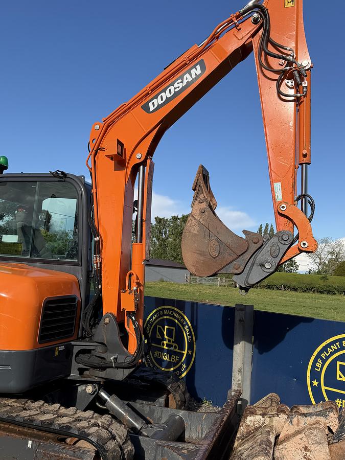 Used 2022 DOOSAN DX63