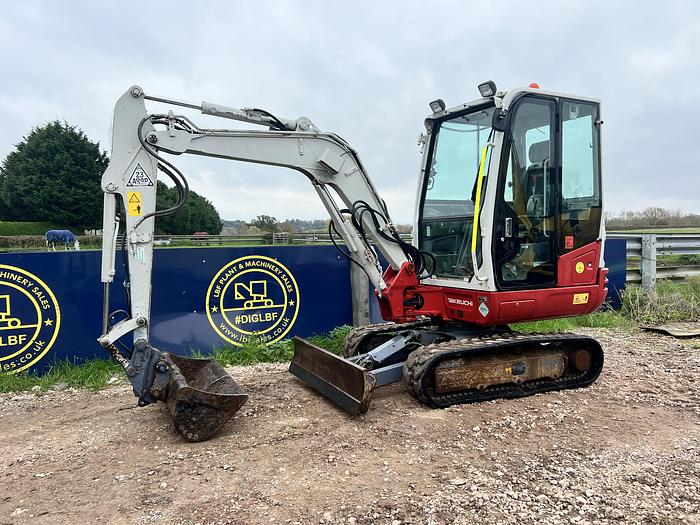 Used 2018 TAKEUCHI TB230