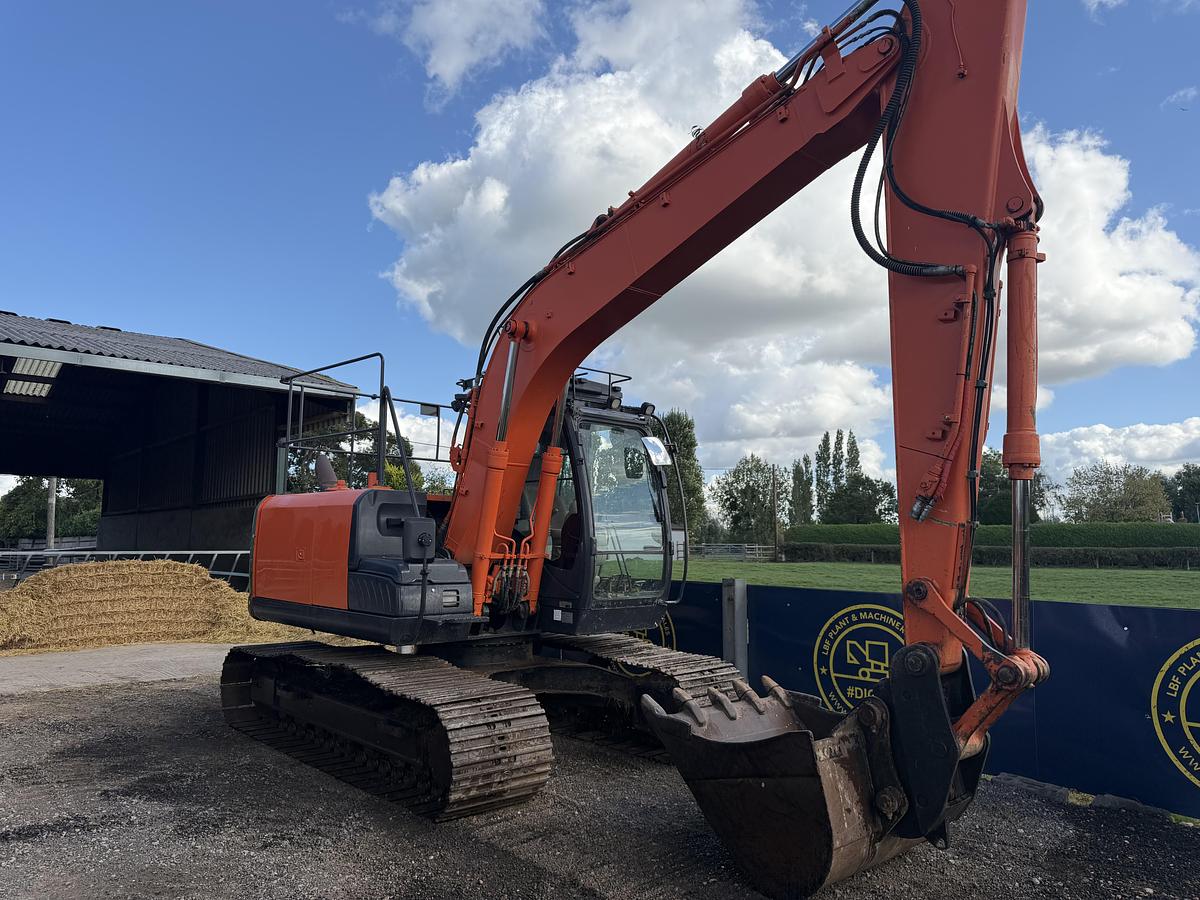 Used 2015 HITACHI ZAXIS ZX130 LCN-5