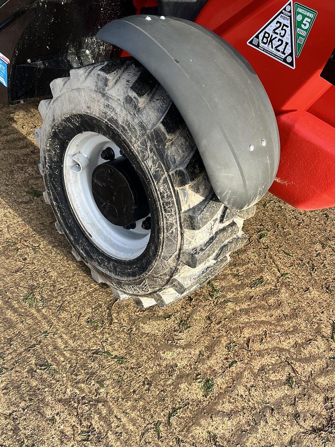 Used 2023 MANITOU MT 625 H