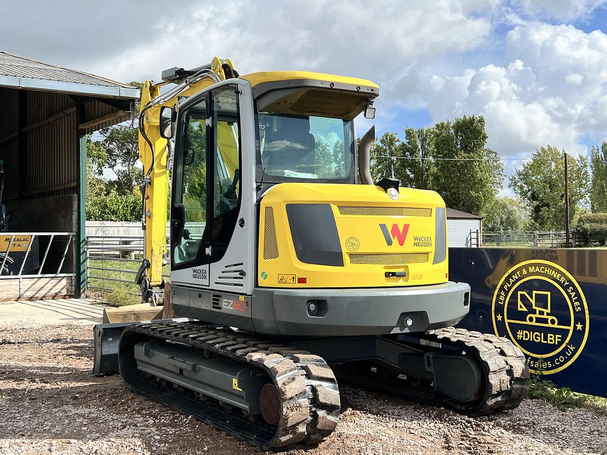 Used 2022 WACKER NEUSON EZ80