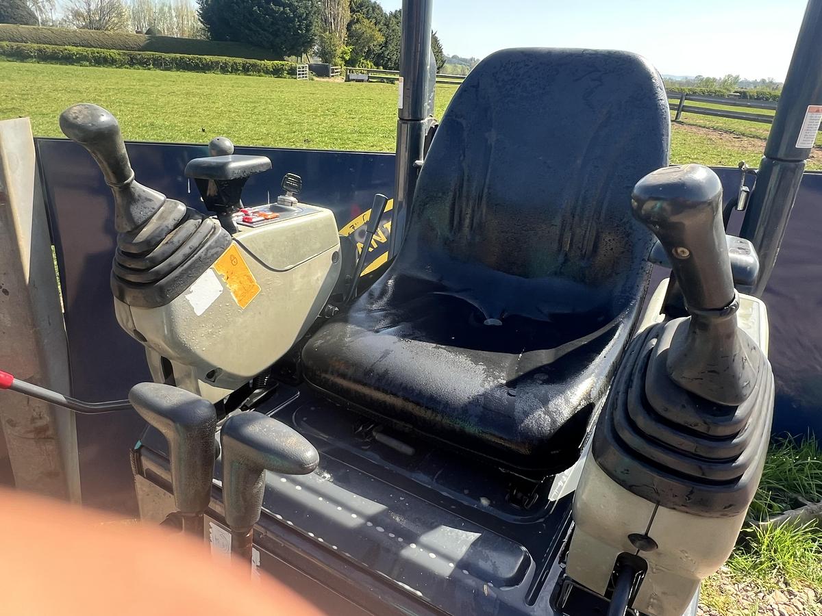 Used 2019 KOBELCO SK10SR-2