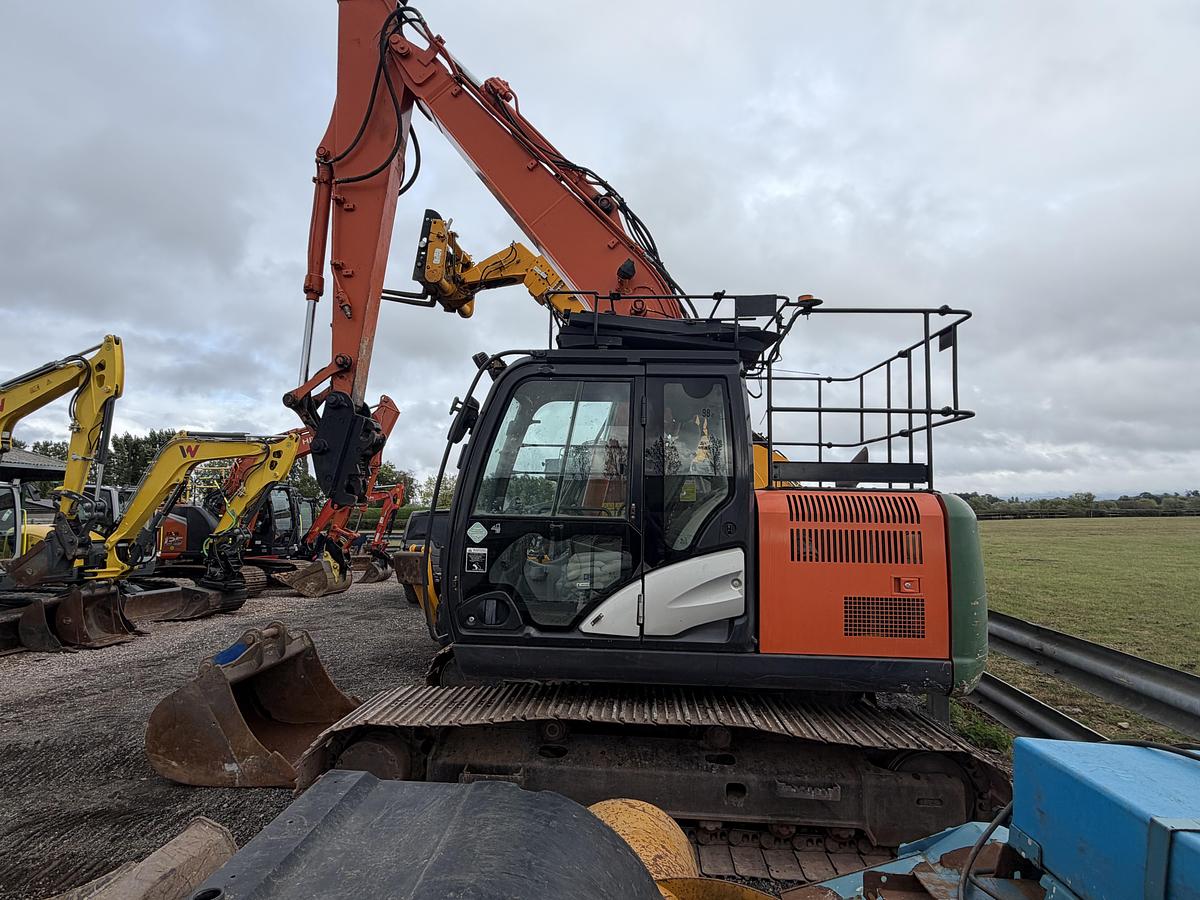 Used 2015 HITACHI ZAXIS ZX130 LCN-5