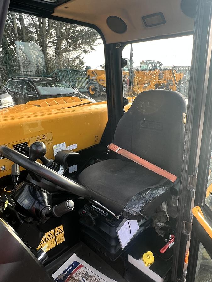 Used 2023 JCB 525-60