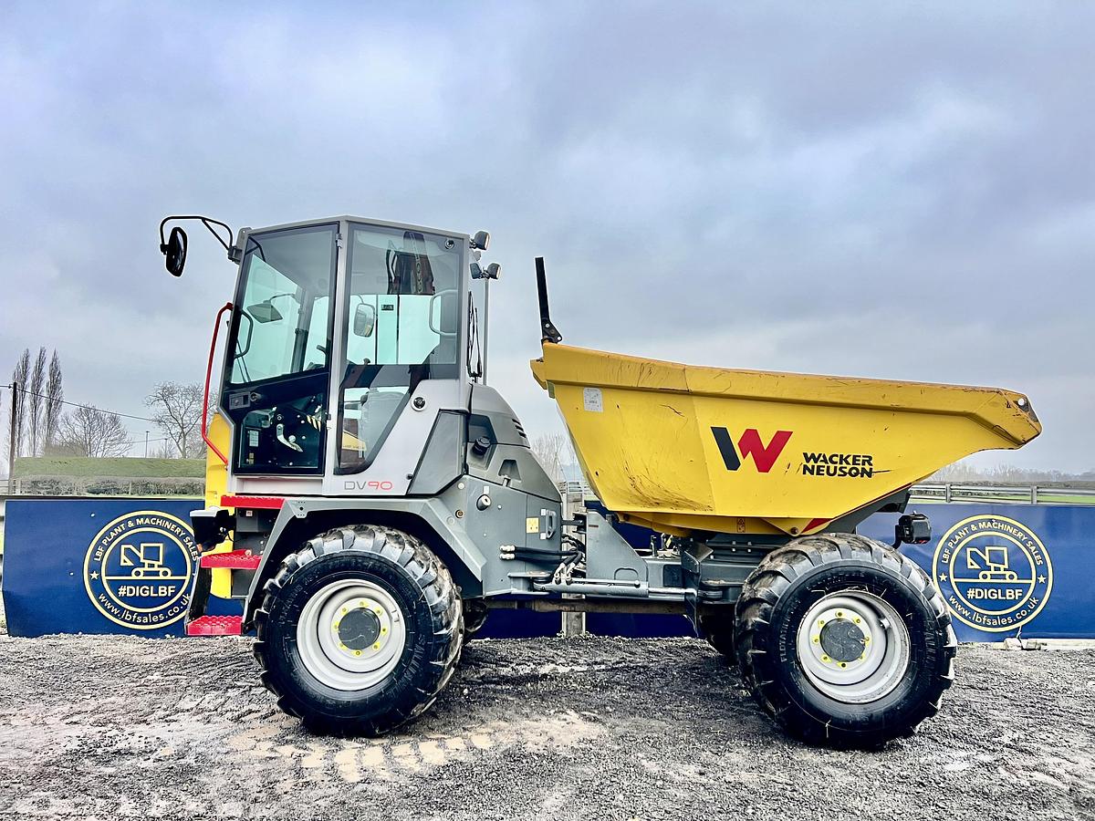 Used 2020 WACKER NEUSON DV90 duel view swivel