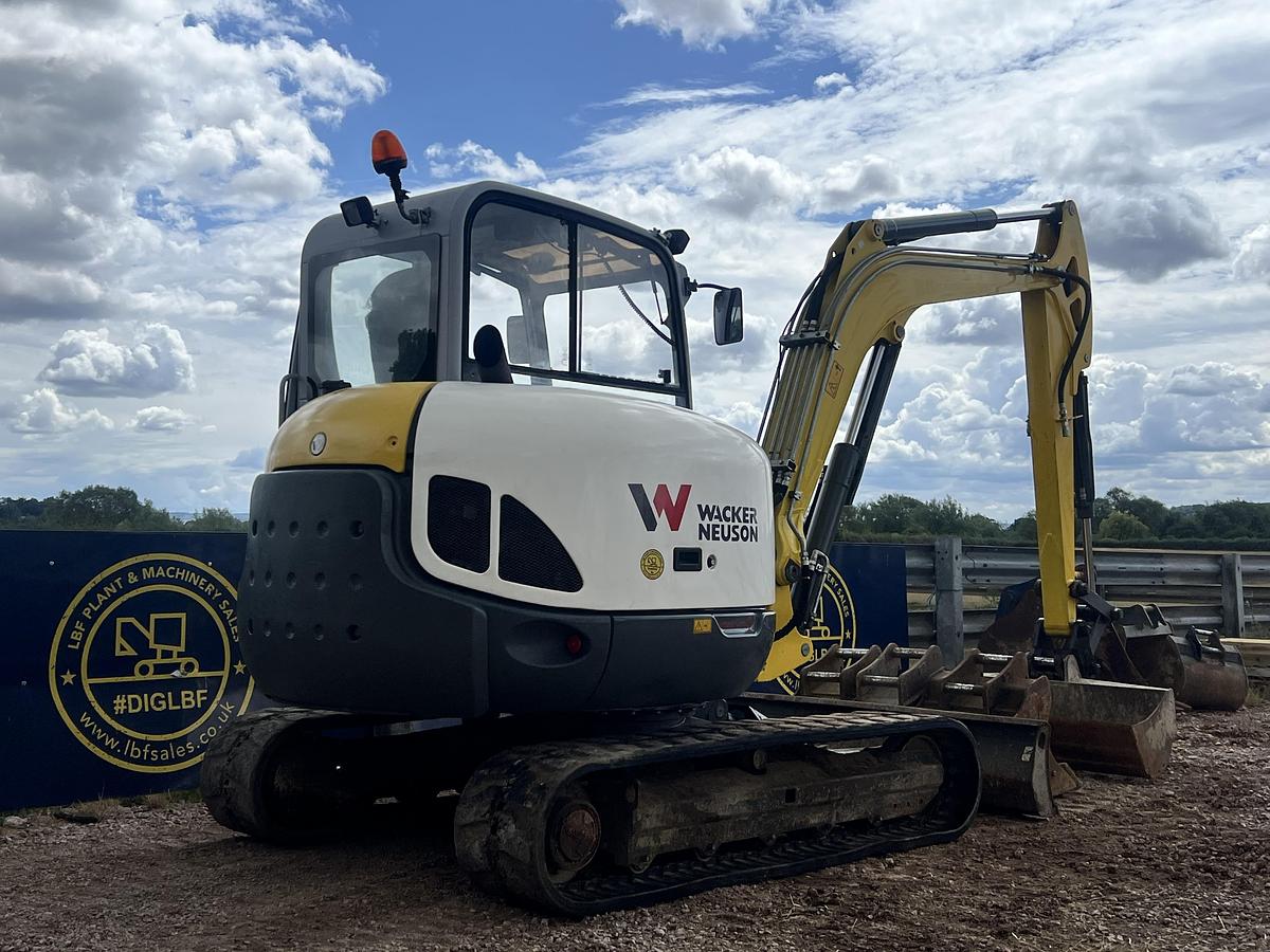 Used 2015 WACKER NEUSON 6003