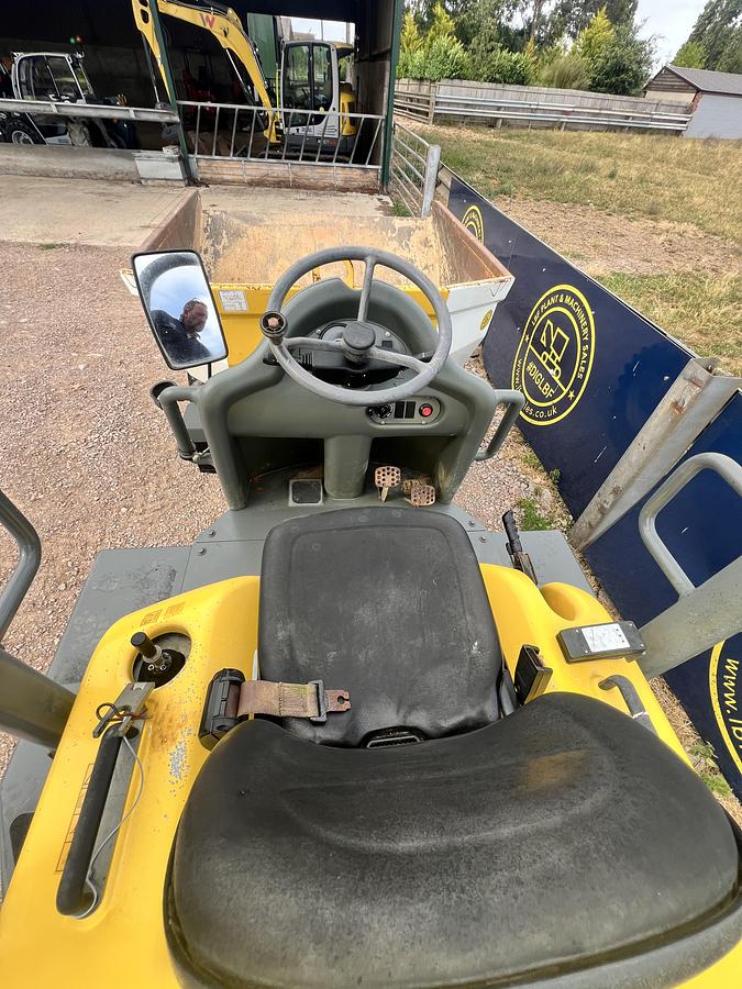 Used 2015 WACKER NEUSON 3001s