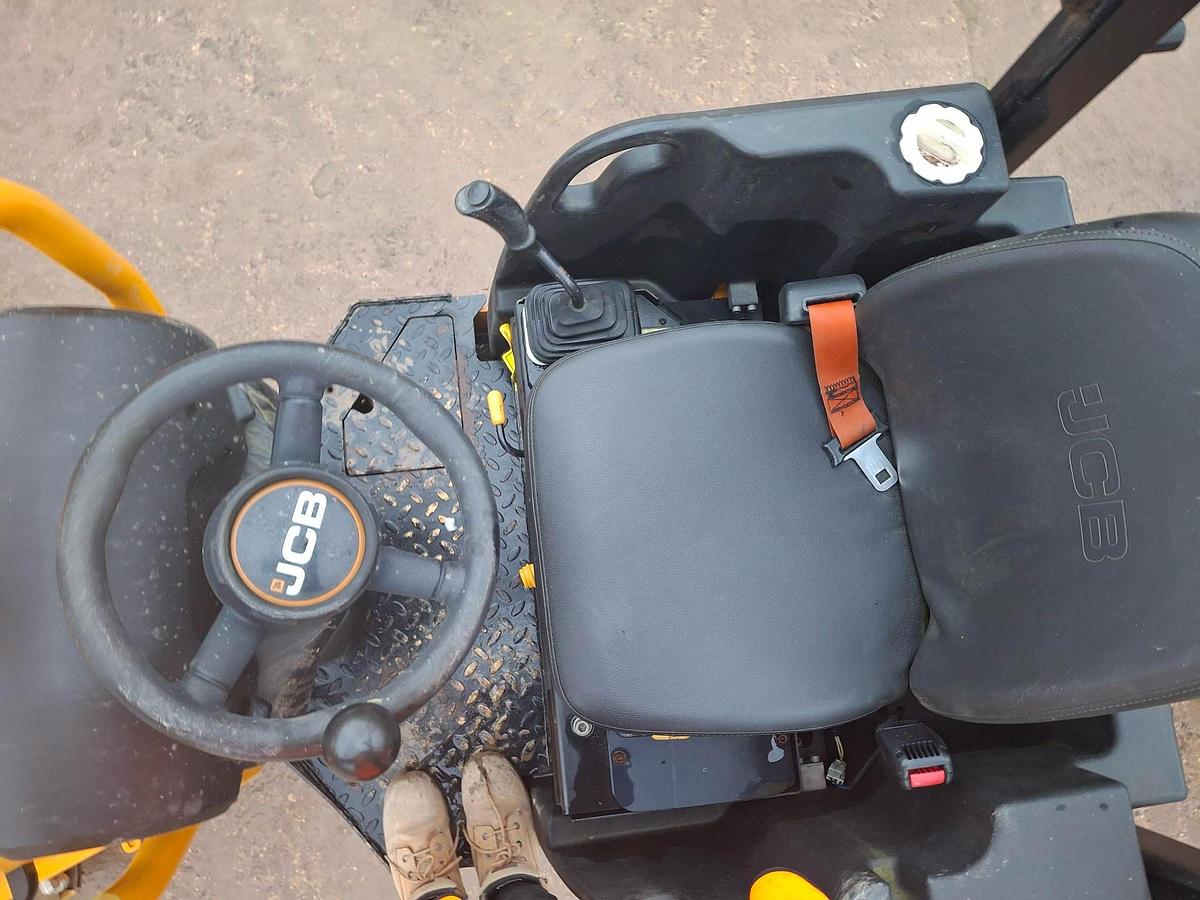 Used 2022 JCB CT260-120