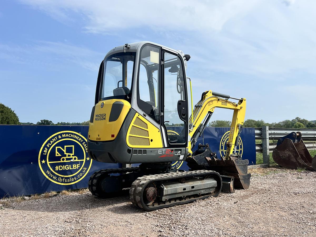 Used 2013 WACKER NEUSON ET24VDS