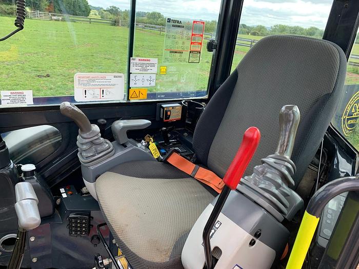 Used 2019 HITACHI ZX26U-6