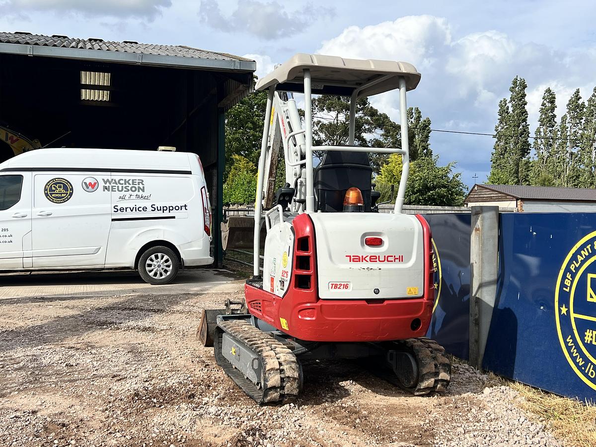 Used 2022 TAKEUCHI TB216