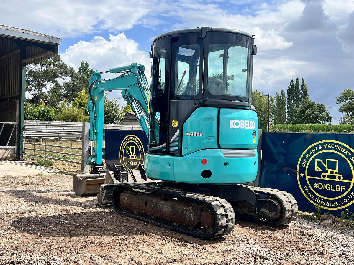 Used 2016 KOBELCO SK28SR-6E