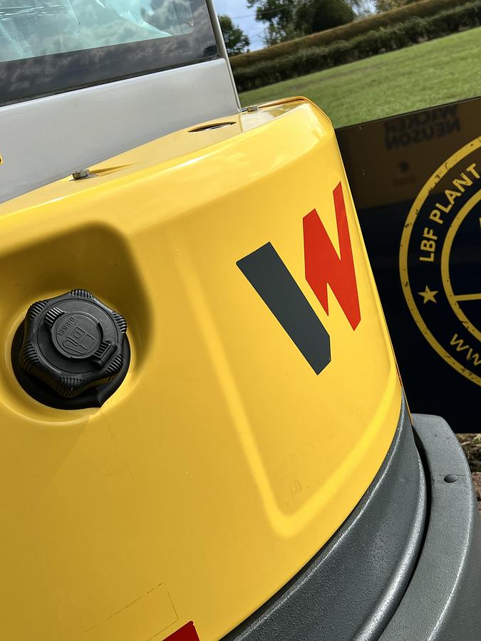Used 2022 WACKER NEUSON EZ26