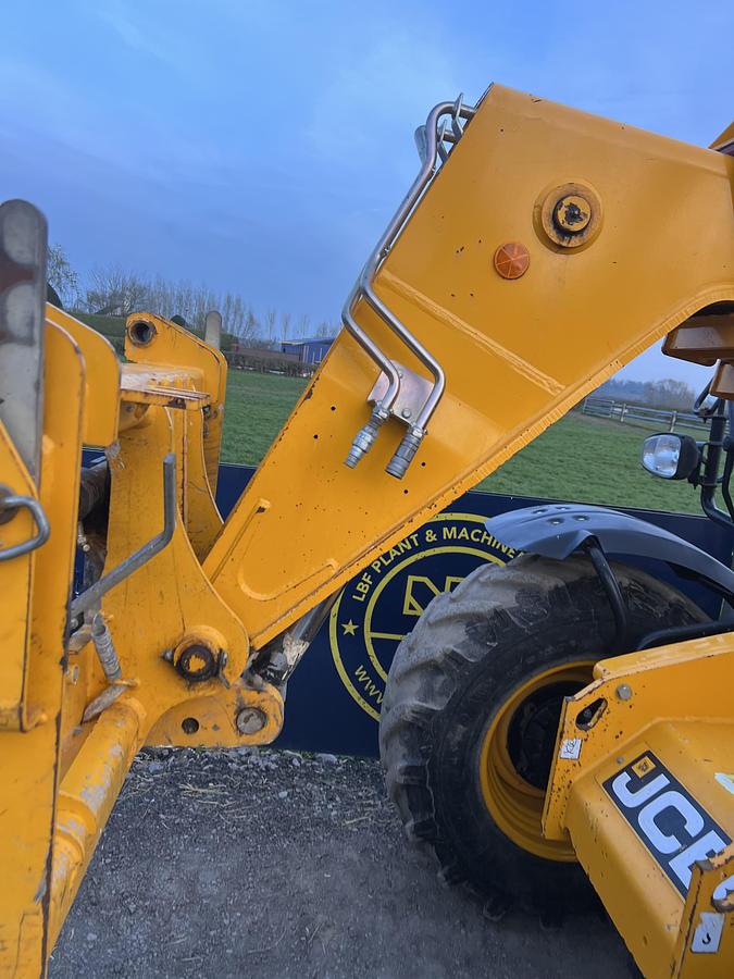 Used 2021 JCB 535-95