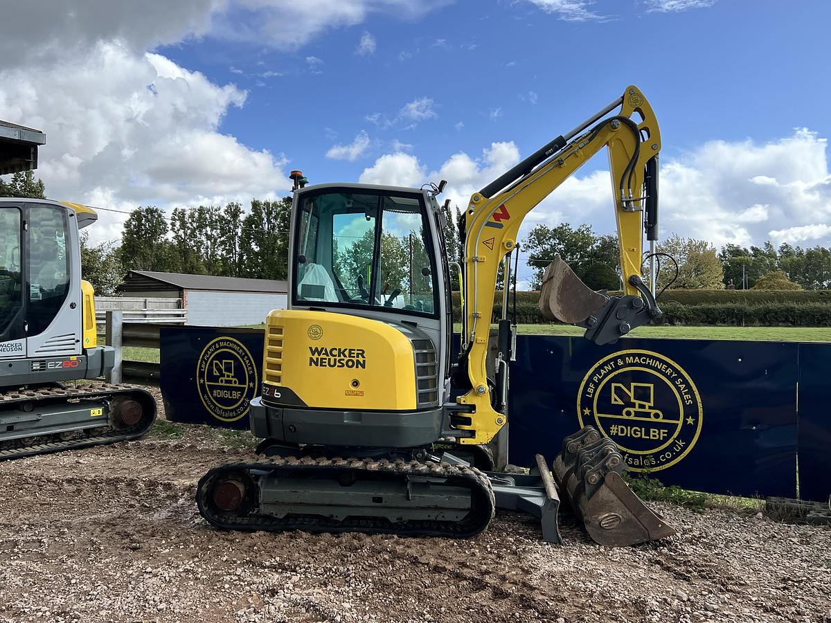 Used 2022 WACKER NEUSON EZ26