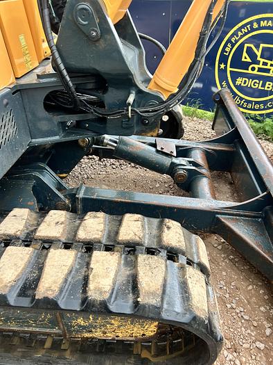 Used 2017 Hyundai  80CR-9A