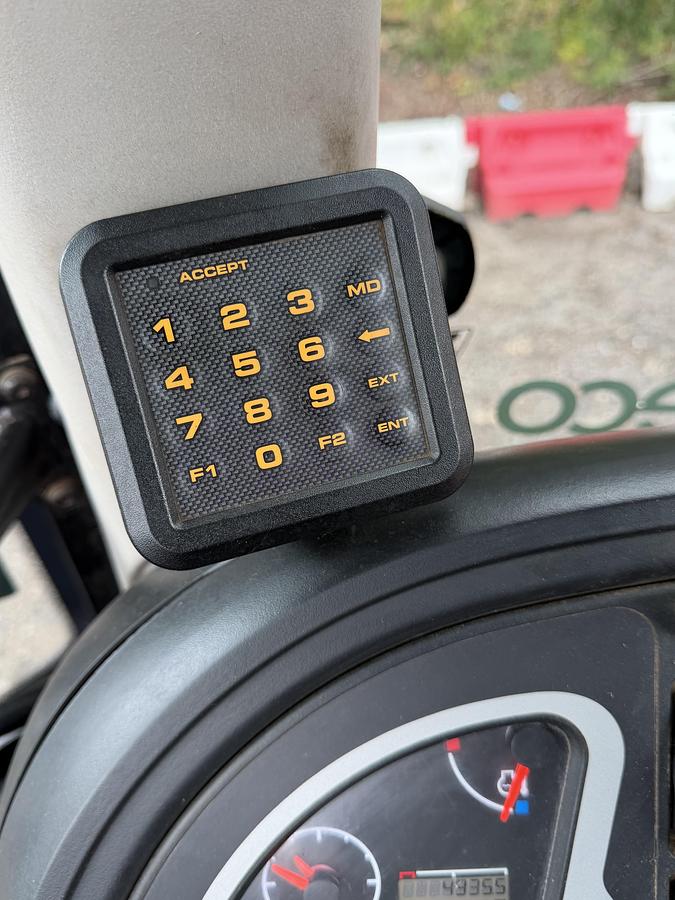 Used 2021 JCB 3CX Contractor, Advanced Easy Control Servo