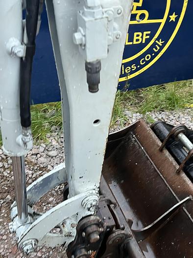 Used 2020 TAKEUCHI TB216