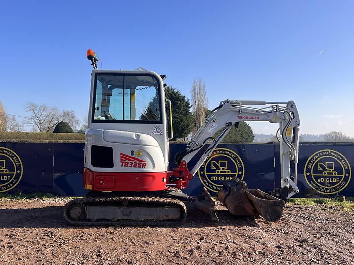 Used 2022 TAKEUCHI TB325R
