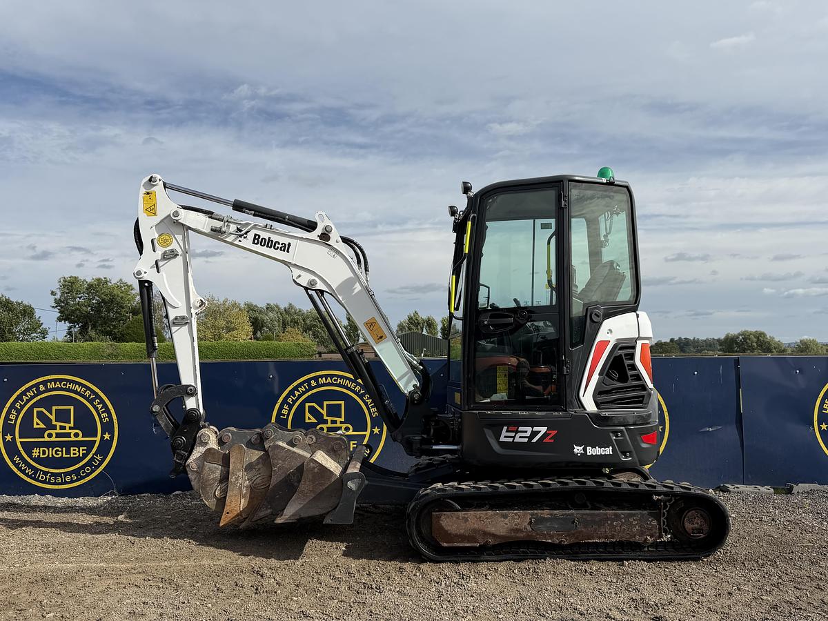 Used 2022 Bobcat E27Z