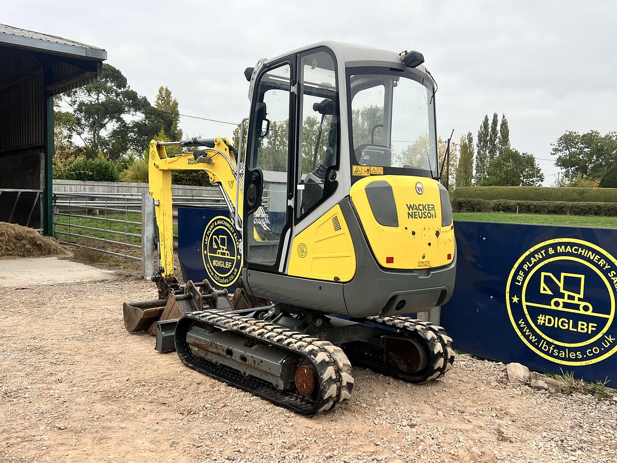 Used 2017 WACKER NEUSON ET24 VDS