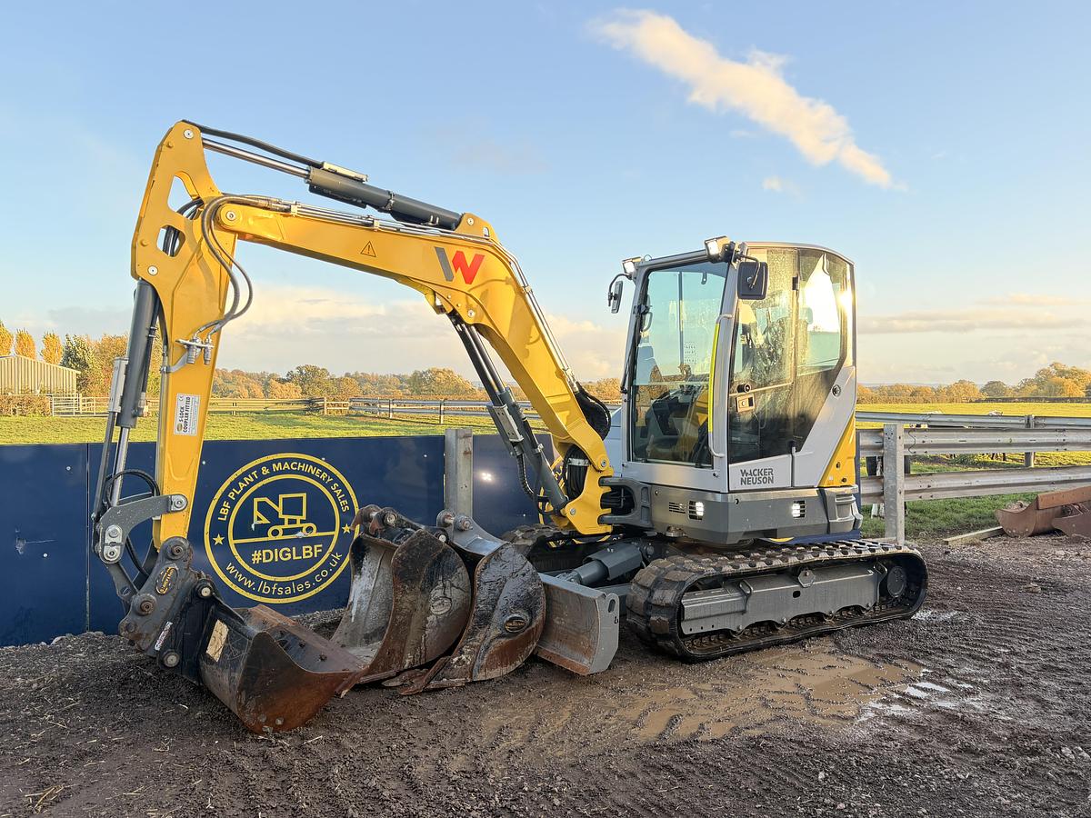 Used 2025 WACKER NEUSON EZ50