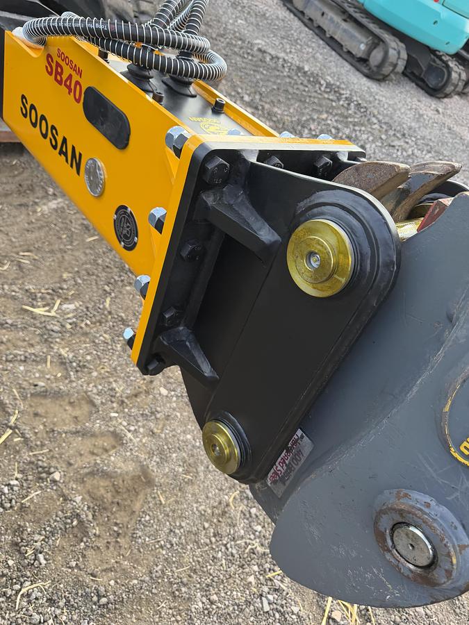 2026 SOOSAN SB40 5-8T BREAKER
