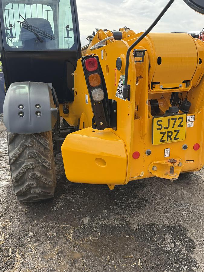 Used 2022 JCB 540-140