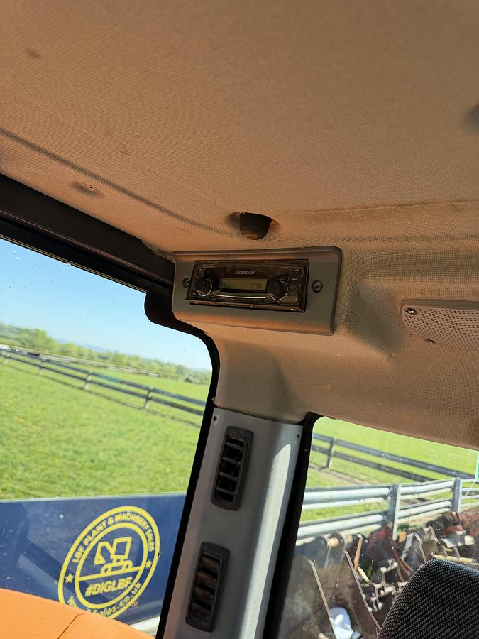 Used 2022 DOOSAN DX85R