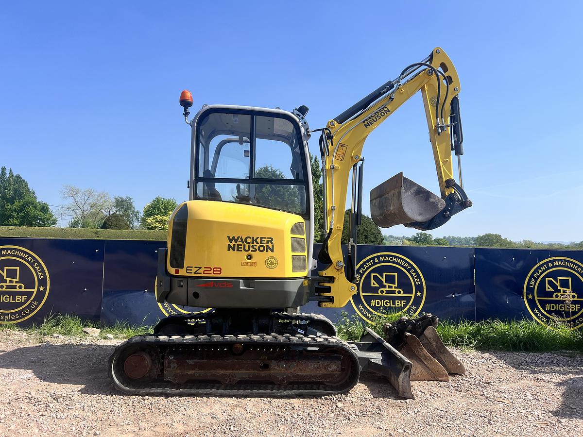 Used 2016 WACKER NEUSON EZ28 VDS