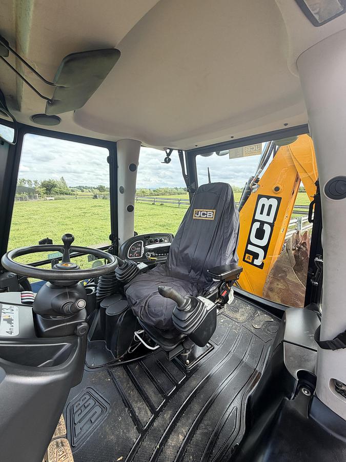 Used 2021 JCB 3CX SITE MASTER PRO
